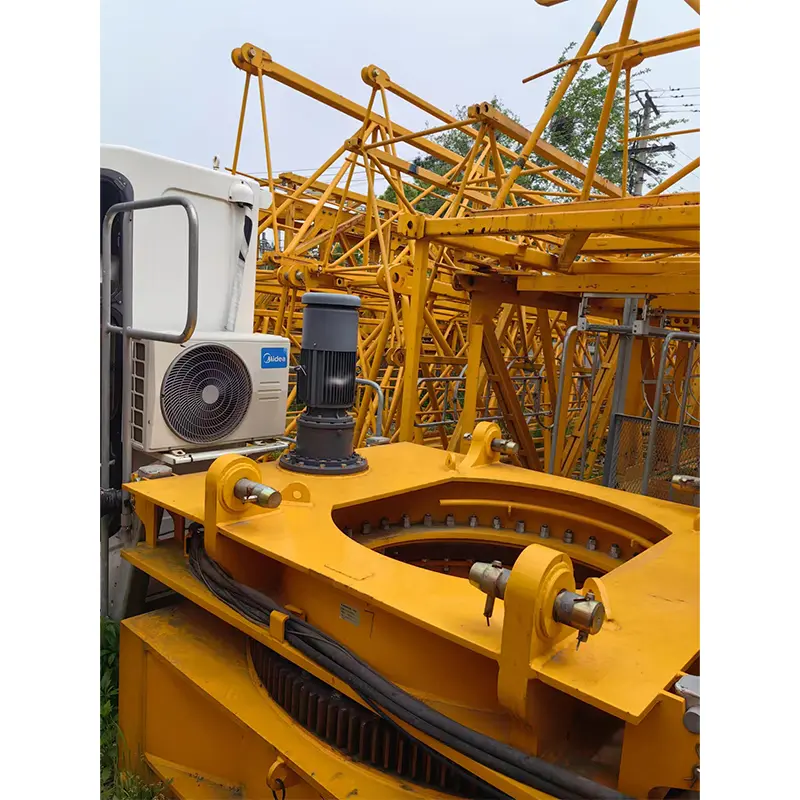2019-2023 used tower crane ZOOMLION QTZ200 7020-12 for construction (4).jpg